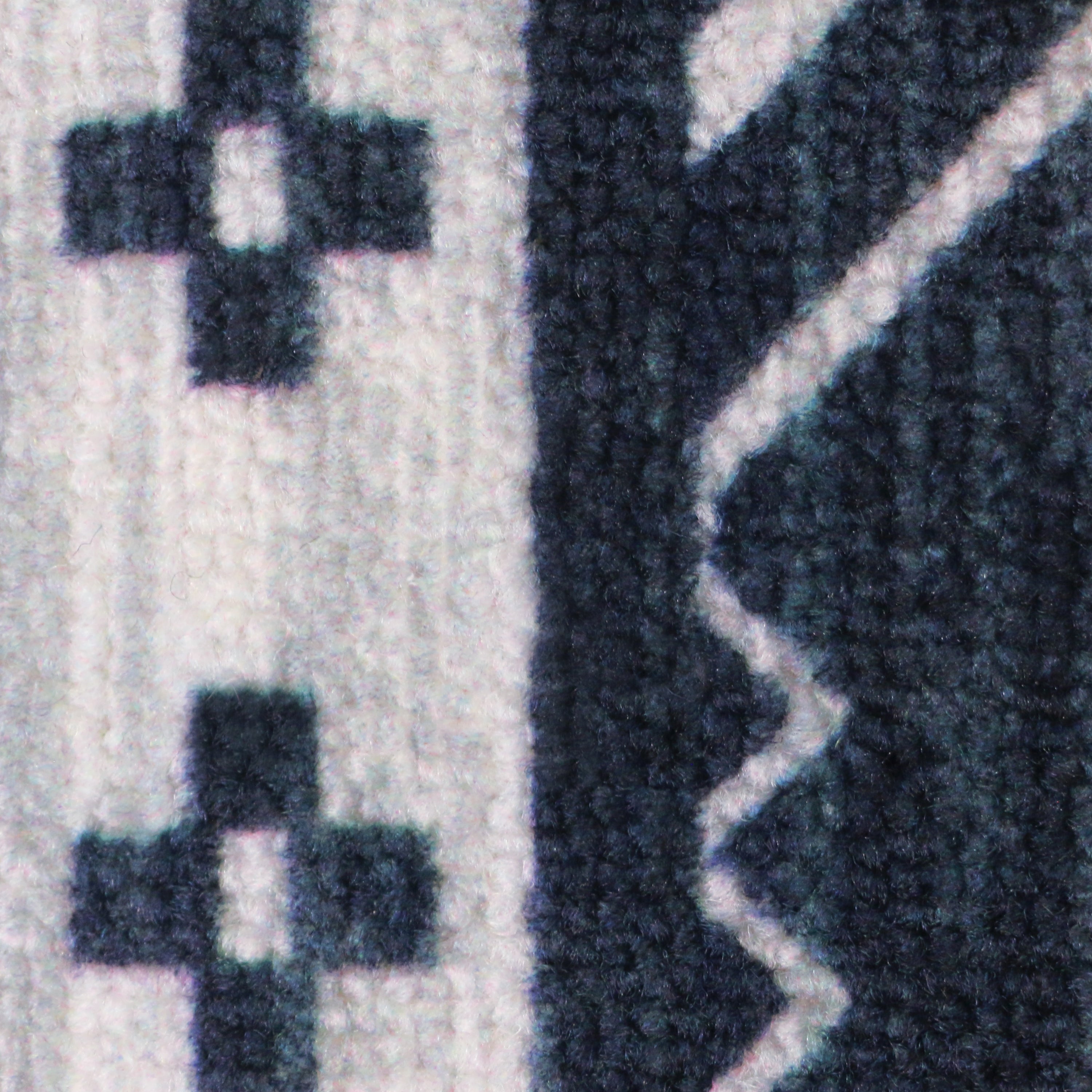 2'x5' Wikki Decorated Runner