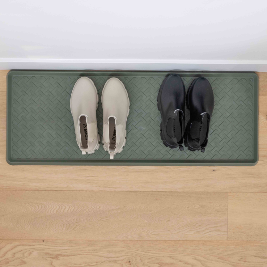 14" x 38" Metro Balsam Boot Tray